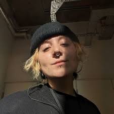 Lara Cooper-Chadwick (@lara_c_c)