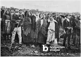 Image of Miracle of the Sun, Fatima, 13th October 1917 (b/w photo ...