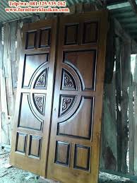 Material bahan kayu jati tua sehingga kami berani menggarasi pintu rumah dari toko mebel jati kami awet dan anti lengkung meski terkena sinar matahari dan hujan. Desain Model 1 Pintu Jati Minimalis Modern Desainer Kusen Pintu Jati Kupu Tarung Deskripsi Pint Wooden Main Door Design Wood Exterior Door Wooden Door Design