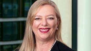 Wendy Holley's Instagram, Twitter & Facebook