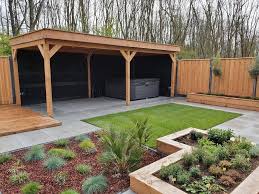 praktische tuin met veel zit ruimte en toch wat groen tuin achtertuin huis tuin veranda