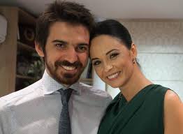 După ce evenimentul zilei a anunțat acest lucru în exclusivitate, primele imagini cu viitoarea mămică au apărut în emisiunea teo show, de pe kanal d. De Ce Nu Poate Ramane Insarcinata Andreea Marin