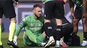 NEC op voorsprong na snel uitvallen Cillessen • Ajax-supporters lopen op snelweg