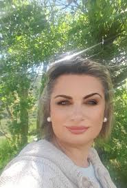 Eva Koci (@evakurti22) • Instagram photos and videos