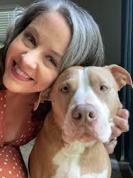 Kristen Hoyle's Instagram, Twitter & Facebook