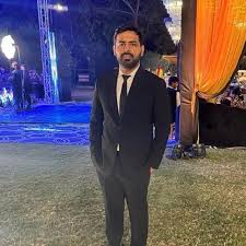 Rohit usko behla lega pasandida aurat se milane k vasste🤣