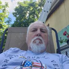 DM 📲 Watch Empire