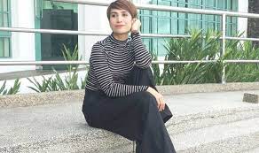 Boleh pulak selamba je pegang tangan ayda jebat. Rahsia Kecantikan Ozlynn Isteri Pelawak Meletop Johan Azhan Co