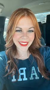 A lil' freshen up of the hair today! ✂️ Back