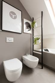 Monochrome Luxus Wohnung Bad Toilette Bidet Grau Wand Attic Renovation Gray Bathroom Walls Luxury House Designs