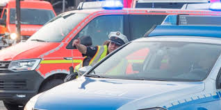 Mai 2021, gestern und dieser woche. Kieler Nachrichten Twitterren Auf Der B76 Hohe Friesenbrucke In Kiel Hat Es Einen Unfall Gegeben Der Verkehr Staut Sich In Fahrtrichtung Preetz Weit Zuruck Https T Co 8gf3ixubbw Https T Co Xuw5ddtvkt