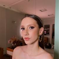 9 perfis com “Laura Grillo”