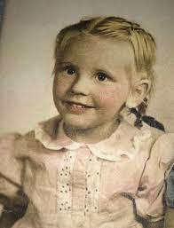 Lynette Townsend's Instagram, Twitter & Facebook