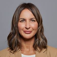 Emma Cunningham's Instagram, Twitter & Facebook