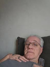 Dan Linehan's Instagram, Twitter & Facebook