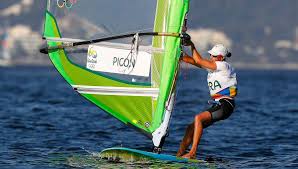 Au japon, la championne olympique en titre charline picon sera la fille à battre ! Voile Le Debut Des Championnats Du Monde De Charline Picon Pertube Par Le Vent