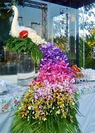 Peacock Made Of Flowers Flower Arrangements Wedding Event Decor Floral Arrangements