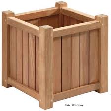 La Jardiniere En Bois Exotique Carree De 35 Cm Le Bac A Plantes De Balcon Wooden Planters Planters Wood Planters