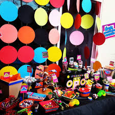 Maybe you would like to learn more about one of these? Pin By Lau De Serna On Candy Station Ags 90s Theme Party 90s Party Decorations 90s Party
