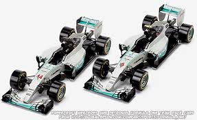 Hyper Realistic Papercraft Mercedes Amg Petronas Formula One Team F1 W06 Hybrid Race Cars Paper Models Paper Car Car Papercraft
