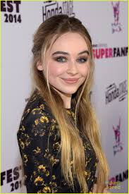 Olivia Holt & Sabrina Carpenter Are 'Super Fans' at Vevo Certified  SuperFanFest: Photo 728128