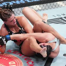 UFC Vegas 73 Gambling Preview: Can Mackenzie Dern submit Angela Hill to  rebuild the hype? - MMA Fighting
