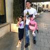 See his dating history (all girlfriends' names), educational profile, personal favorites, interesting life facts, and complete biography. 3