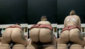 Vazou na net bunduda rebolando com caralho na bucetona - Xvideos Only