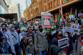 May 17, 2021 · the attack is the latest in a series of incidents across the uk where people are taking action to protest against others' stance on the current situation in israel and palestine. Sydney Flooded With Pro Palestinian Protestors During Massive Demonstration Against Conflict In Gaza Daily Mail Online