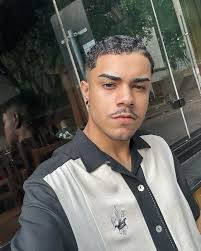 Bruno Daniel (@brubsdan) · Instagram 照片和Reels