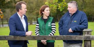 IFA President Pays Tribute to Alan Gillis