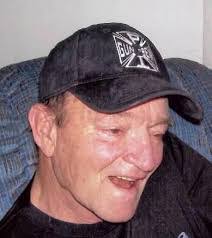 Robert Dewese's Instagram, Twitter & Facebook