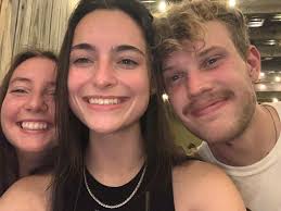 Good afternoon, My name is Ariel and I'm 27 years old from Brazil. I have  recently moved to Kilkenny from Cork and I'm looking for a room or a studio  to rent