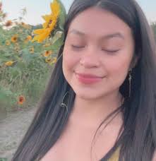 🌻Solo escribo el libro de mi vida💛