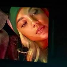 tori white (@toriwhyt)