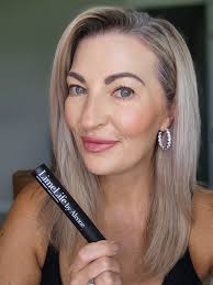 I did a thing. (Never say never) After much thought, I decided that it may  be time again for me to share some favorite things with you! 😍💋 I am now a