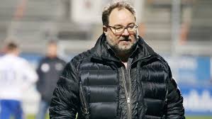 Dezember seinen ausstieg zum saisonende angekündigt hatte, ist. Kfc Steht Vor Dem Aus Ponomarev Wer Will Das Zahlen Niemand Kicker