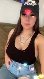 Esmeralda Llamas's Instagram, Twitter & Facebook