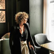 She is an actress, known for 07 zglos sie (1976), jaka to melodia? Alicja Majewska Opiekowalam Sie Mama Po Wylewie Przez 11 Lat Bylo To Bardzo Trudne Ale Caly Czas Myslalam Oby Jak Najdluzej