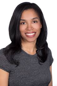 Sara Bond's Instagram, Twitter & Facebook