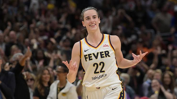 Caitlin Clark finally gets first WNBA win after pair of clutch 3s in front  of star-studded L.A. crowd