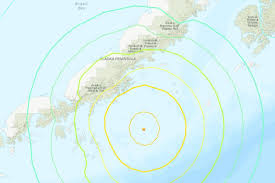 Un potente terremoto de magnitud 8,2 se registró en alaska a las 22:15 hora local. Wstoynbu9baj M
