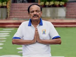 Vice president m venkaiah naidu addresses convocation ceremony of utkal university in odia. Include Yoga As Part Of Online Learning Programmes Vice President Venkaiah Naidu