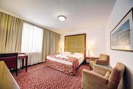 24 sector 6, bucurești cod poștal 062204. West Gate Studios Bucharest Book Your Hotel With Viamichelin