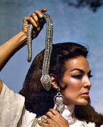 Maybe you would like to learn more about one of these? Cartier Fundacion Maria Felix Facebook