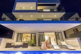 For quality villa designs with modern designs at unparalleled prices, look no further than alibaba.com. Kroatien Rogoznica Ferienhaus Villa Designer Villa Mit Schwimmbad In Der Ersten Reihe