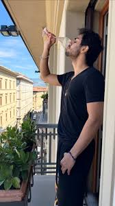 Itslilix onlyfans leaks met me at the door with a grin - what happens next