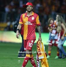255 category:sport industry hd wallpapers subcategory:galatasaray sk hd wallpapers. Felipe Melo Wallpaper Galatasaray Wallpaper Dokunmayin Cok Fenayim Azer Bulbul