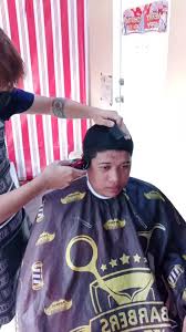 Mapapagod pero hindi susuko 🙂 #dailygrind #huganthebarber #haircutideas  #fyp