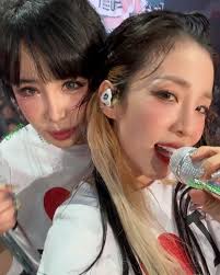 MY GIRLS😍🩷 @newharoobompark & @daraxxi